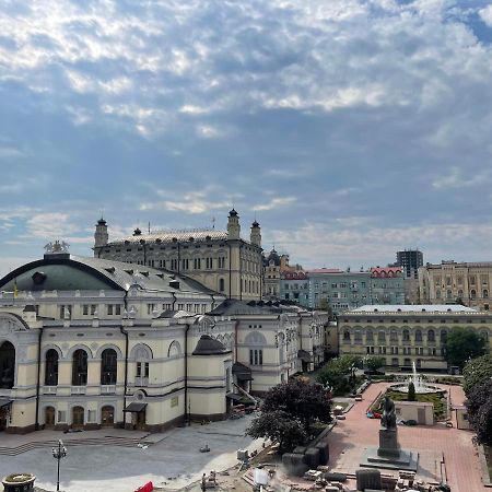 Amazing Opera View Apartamento Kiev Exterior foto